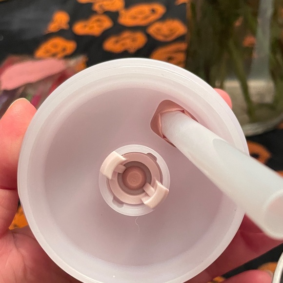 Stanley Light Pink Mug with Straw - Picture 3 of 5